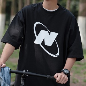 심플 N 레터링 포인트 프린팅 반팔 티셔츠 MH2307