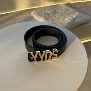 YYDS 실버 레터링 블랙 레더 벨트 AB25